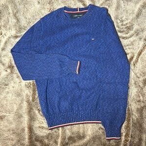 blue tommy hilfiger crew neck